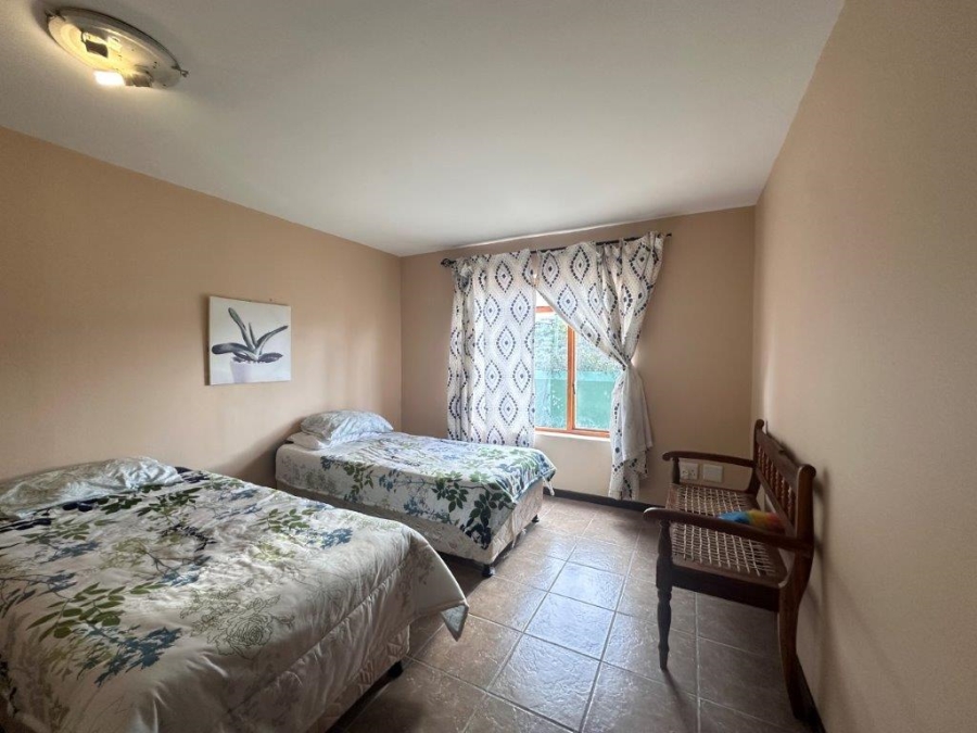 5 Bedroom Property for Sale in Stilbaai Wes Western Cape